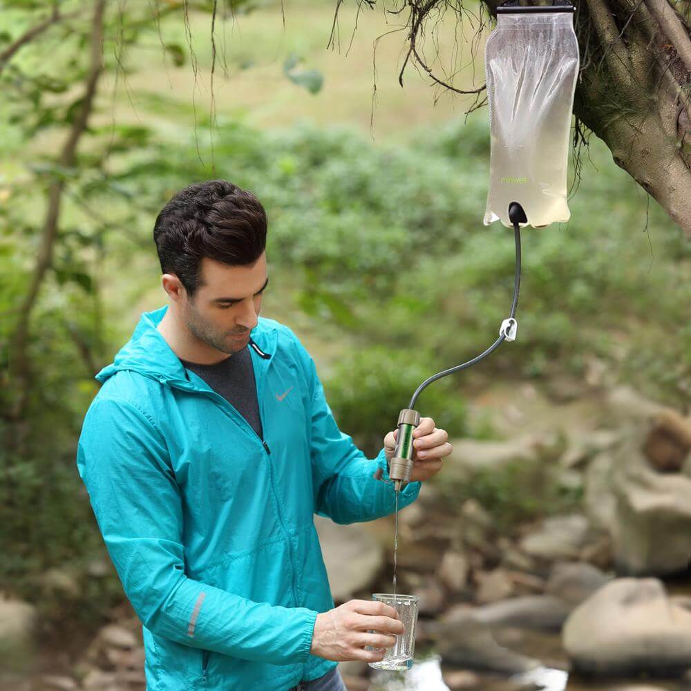 Compact and lightweight water filter removes impurities and contaminants
